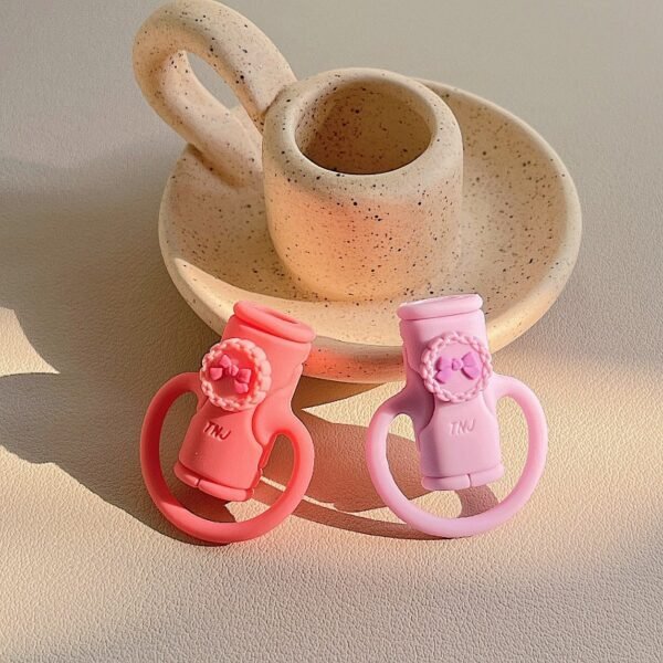 2pcs Smiling Silicone Data Cable Protectors Mixed Color